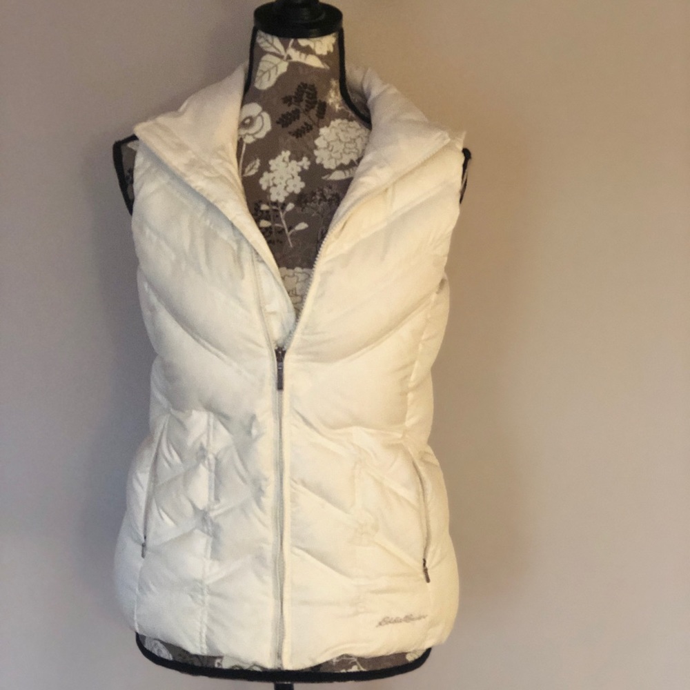 EDDIE BAUER cream down vest